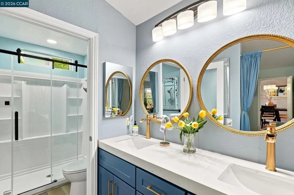 25 Sparrow Hawk Ct. Oakley, CA 94561