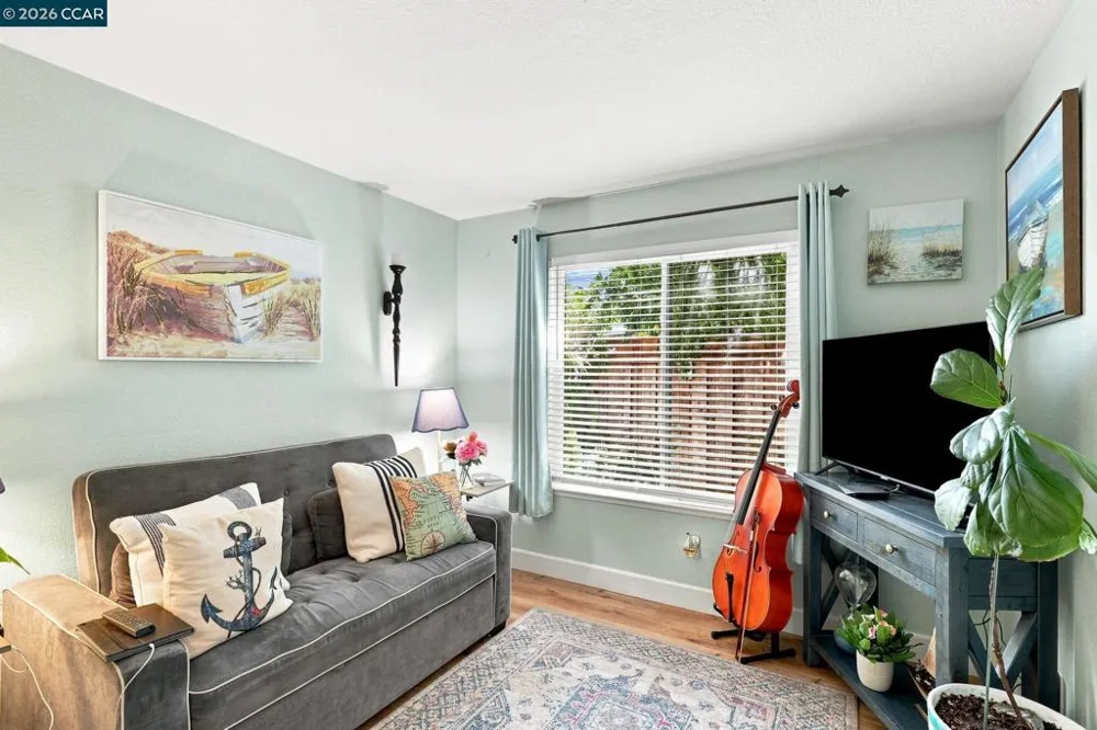 25 Sparrow Hawk Ct. Oakley, CA 94561