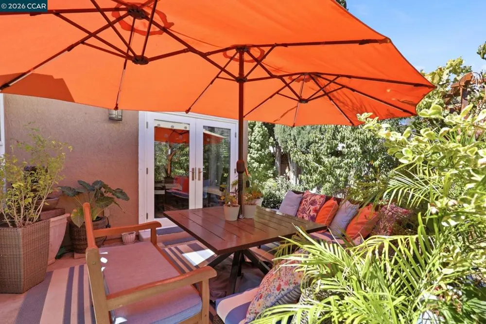 25 Sparrow Hawk Ct. Oakley, CA 94561
