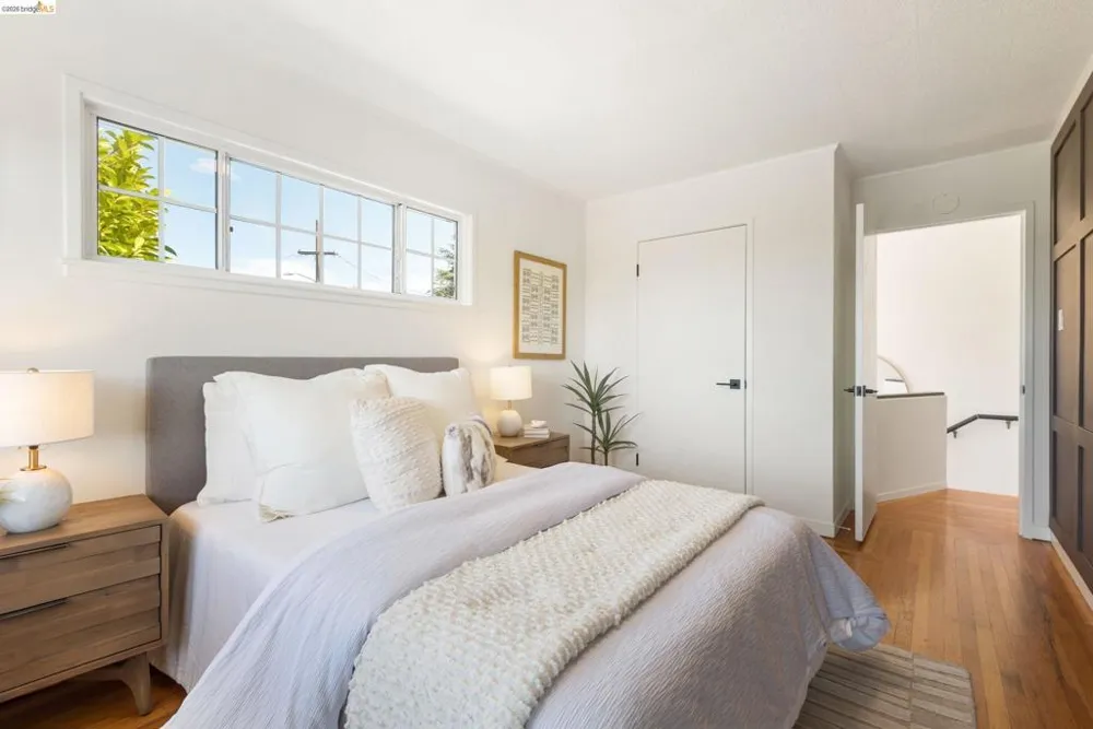 5800 Saint Paul Ct Oakland, CA 94618