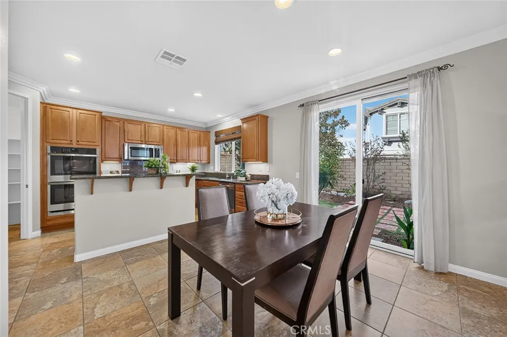 6043 Blossom Place Rancho Cucamonga, CA 91739