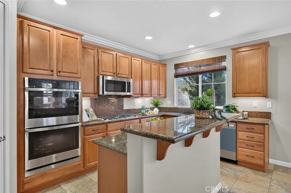 6043 Blossom Place Rancho Cucamonga, CA 91739