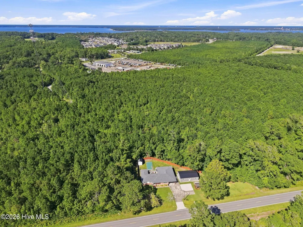 189 Country Club Road Sneads Ferry, NC 28460