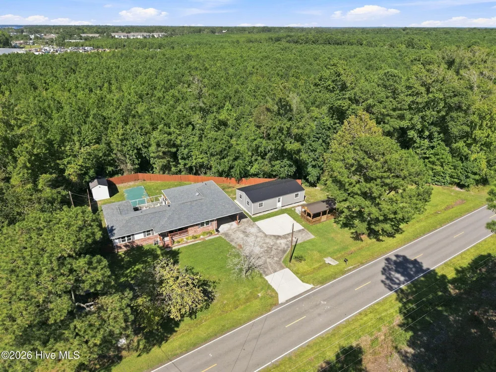 189 Country Club Road Sneads Ferry, NC 28460
