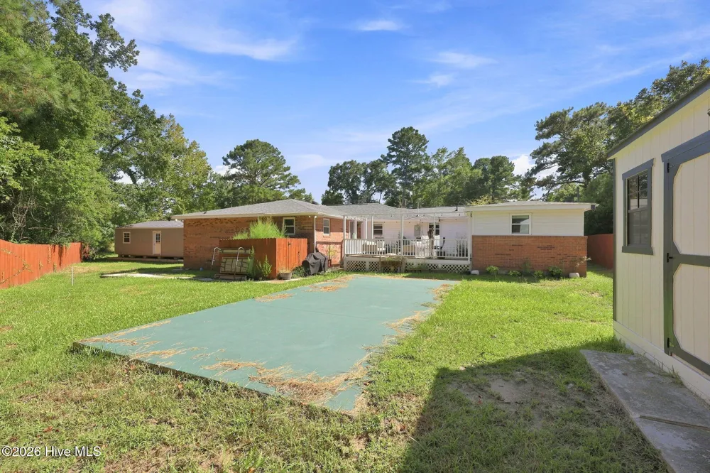 189 Country Club Road Sneads Ferry, NC 28460