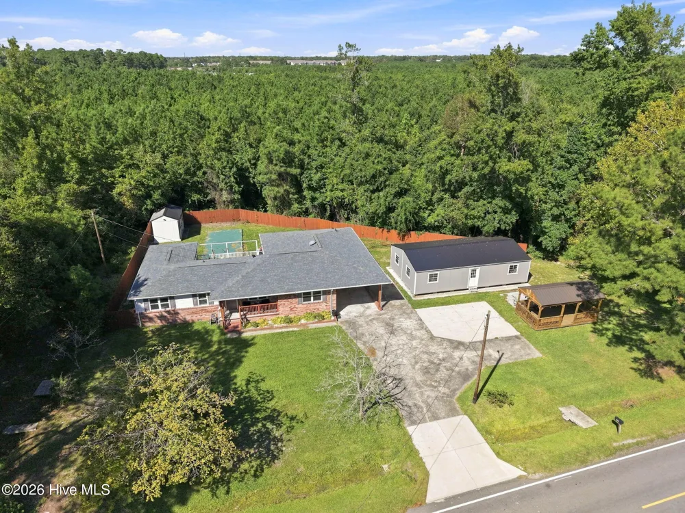 189 Country Club Road Sneads Ferry, NC 28460