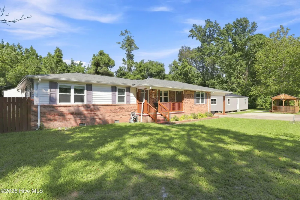 189 Country Club Road Sneads Ferry, NC 28460