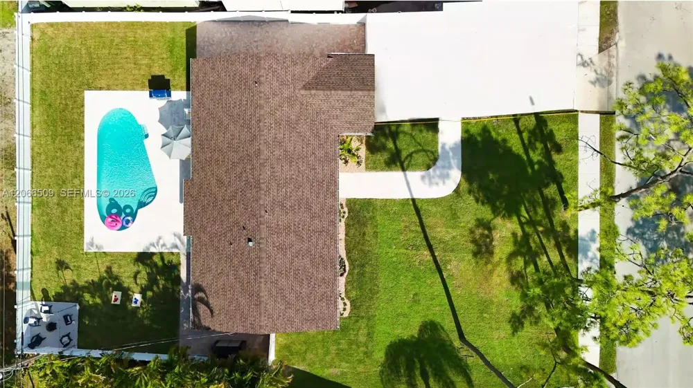 4899 Canal Dr Lake Worth, FL 33463