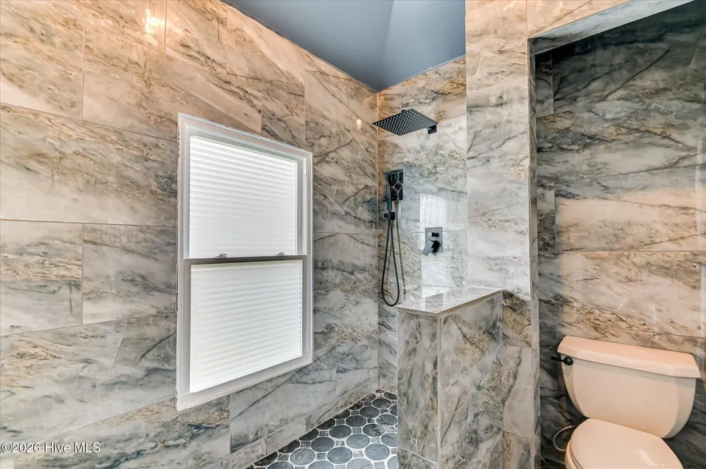 607 Mckinnes Branch Evans, GA 30809