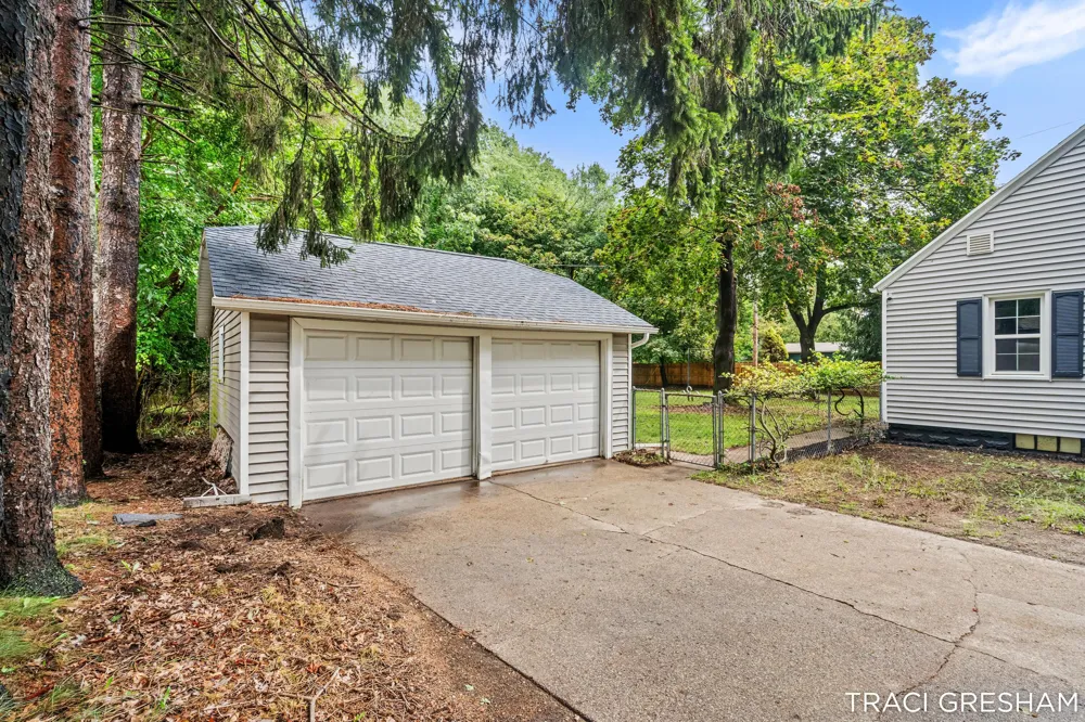 3740 Lake Harbor Road Norton Shores, MI 49441