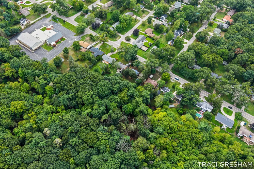 3740 Lake Harbor Road Norton Shores, MI 49441