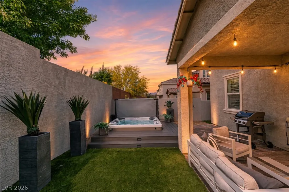 2927 Tranquil Brook Avenue Henderson, NV 89044