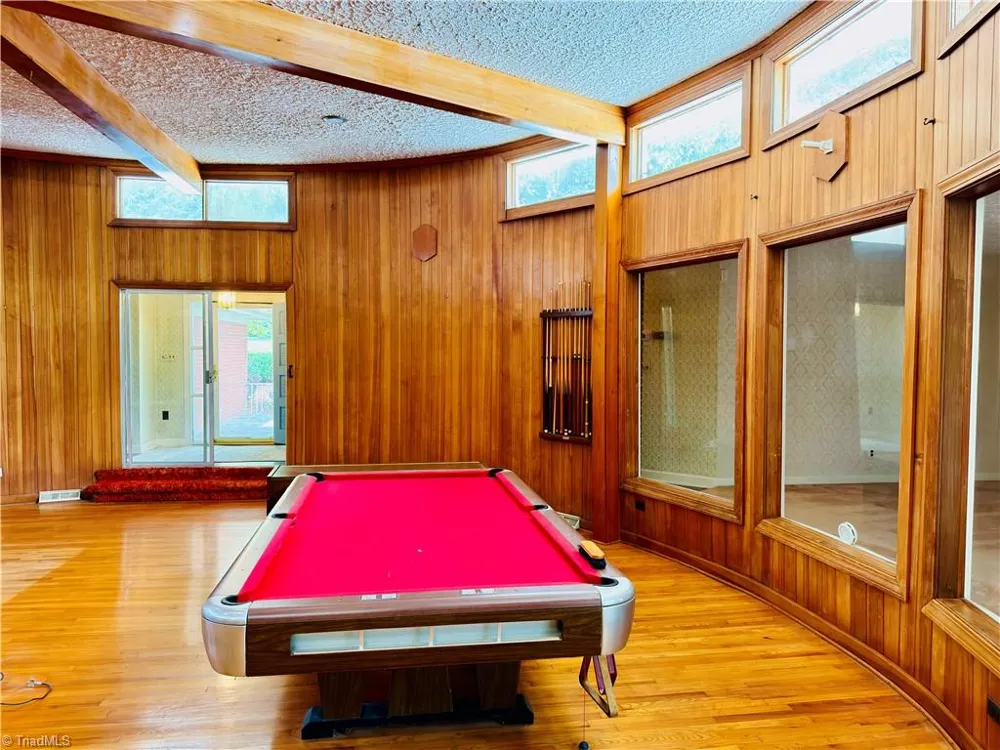 1031 Country Lane Winston-Salem, NC 27107