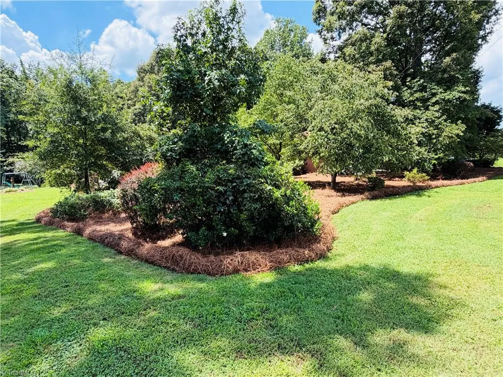1031 Country Lane Winston-Salem, NC 27107