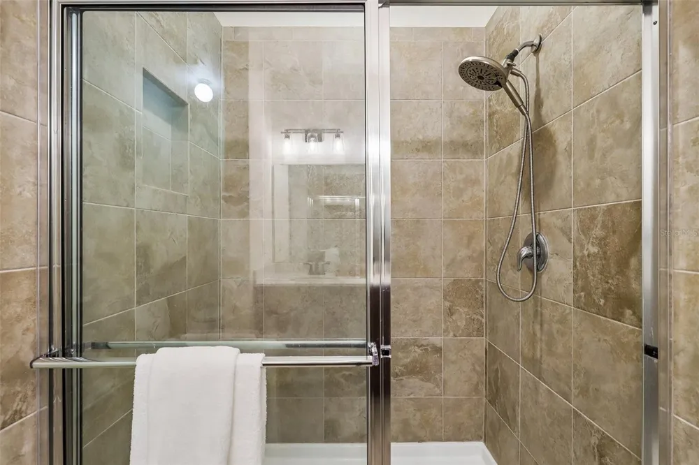 3077 HAWKS HILL LANE Jacksonville, FL 32216