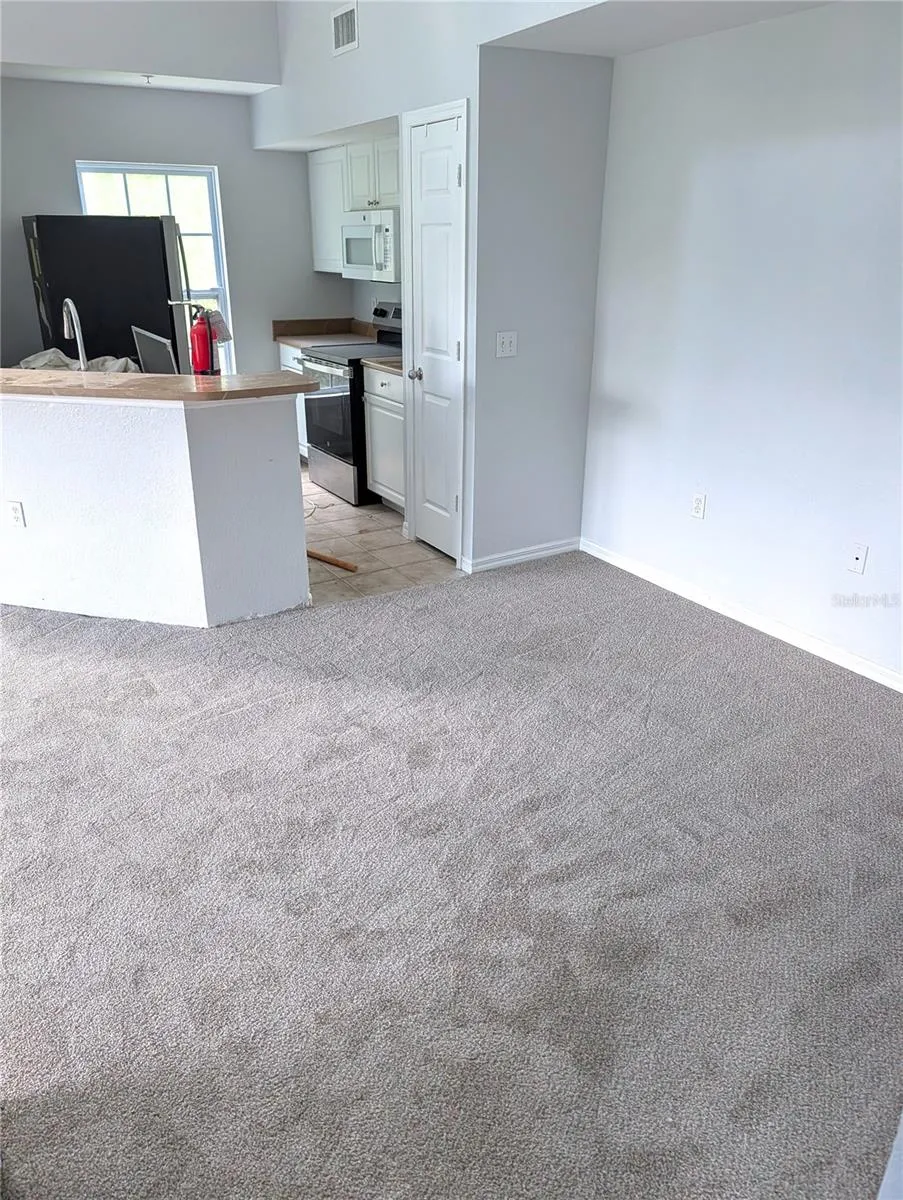 5581 ROSEHILL ROAD #205 Sarasota, FL 34233