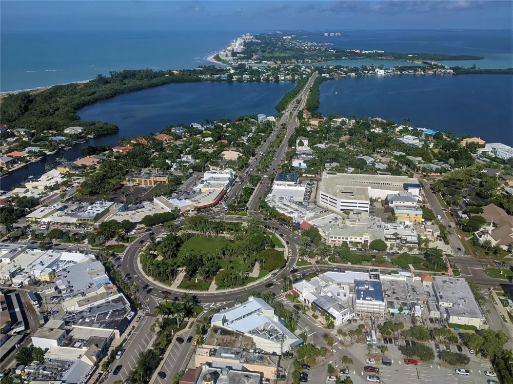 5581 ROSEHILL ROAD #205 Sarasota, FL 34233