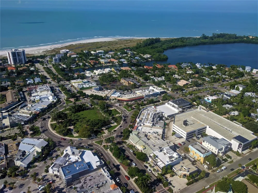 5581 ROSEHILL ROAD #205 Sarasota, FL 34233