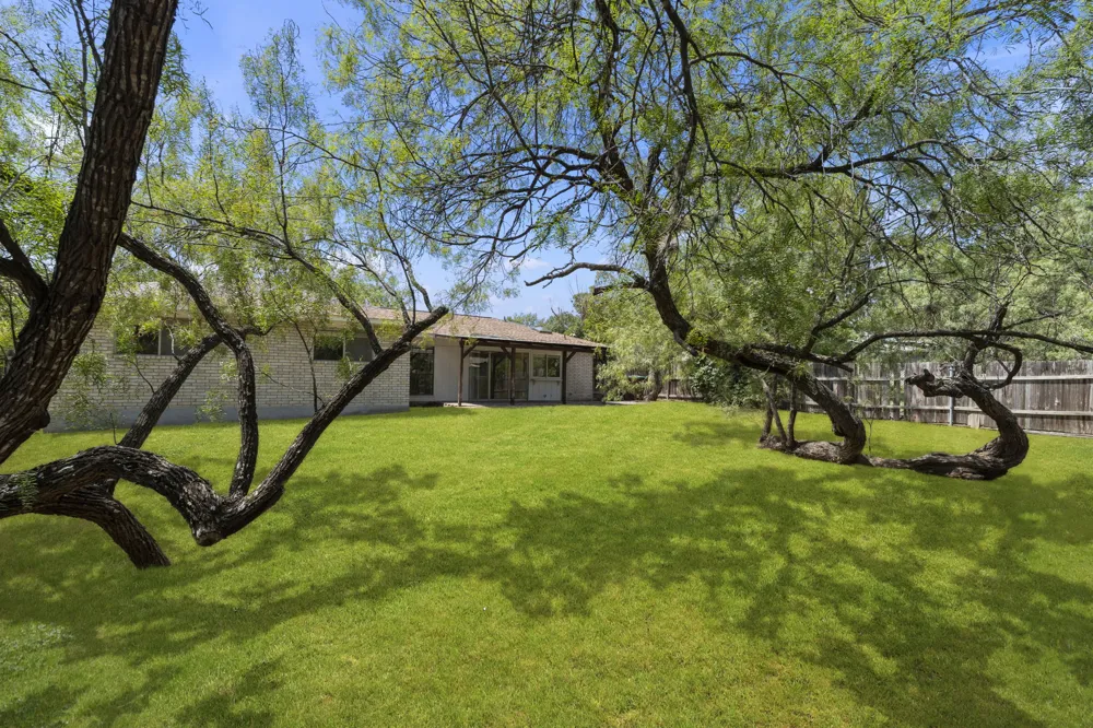 6707 Cherryleaf Street Leon Valley, TX 78238