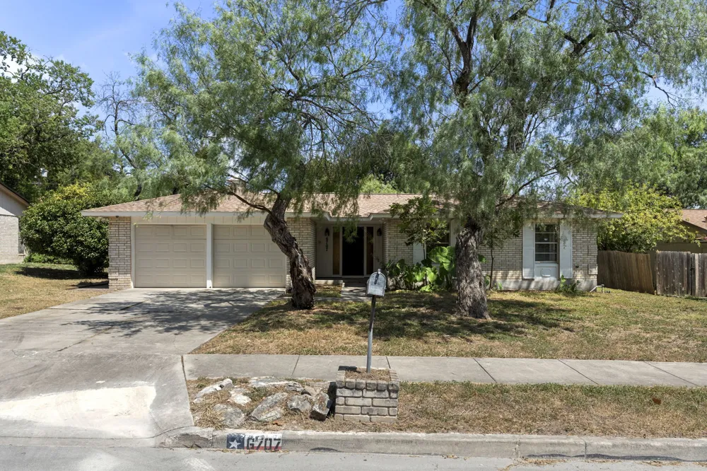 6707 Cherryleaf Street Leon Valley, TX 78238