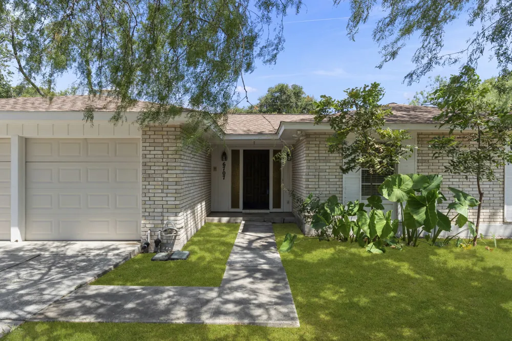 6707 Cherryleaf Street Leon Valley, TX 78238