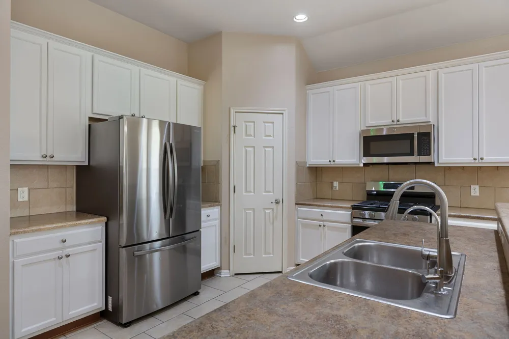 216 Cherry Laurel Drive Cedar Park, TX 78613