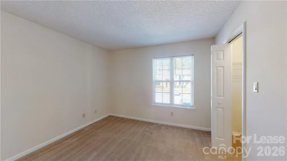 5622 Amity Springs Drive Charlotte, NC 28212