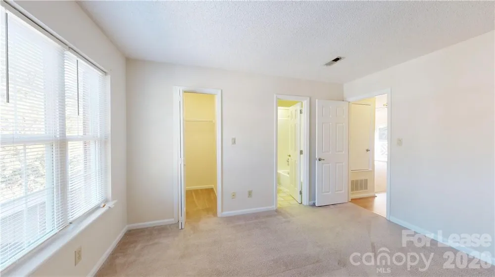 5622 Amity Springs Drive Charlotte, NC 28212