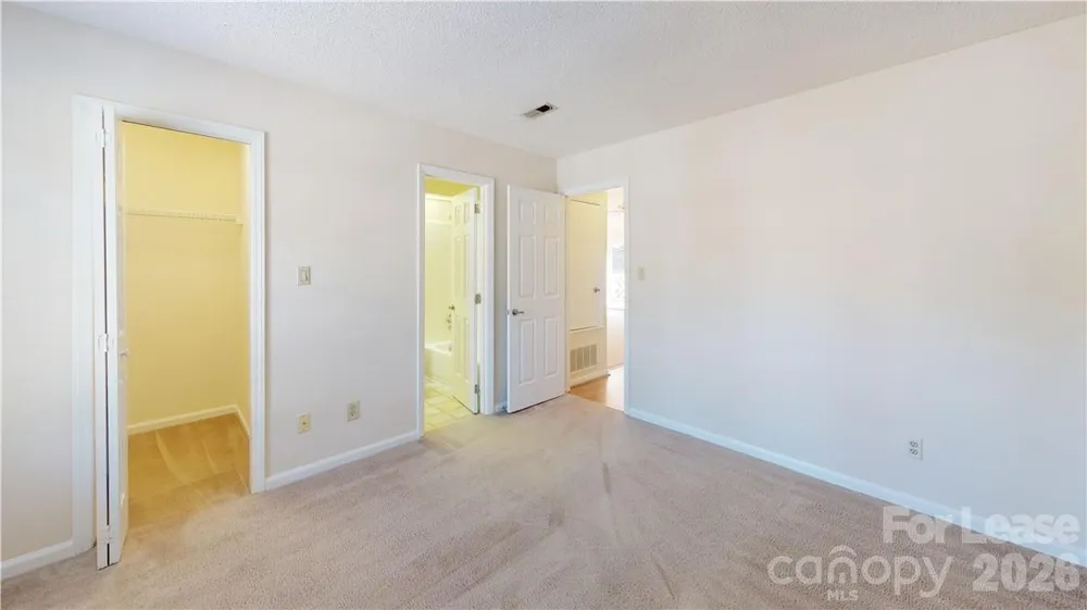 5622 Amity Springs Drive Charlotte, NC 28212