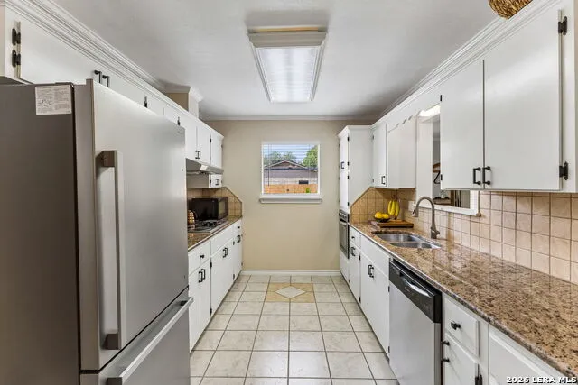 1640 WILLOW LN Seguin, TX 78155