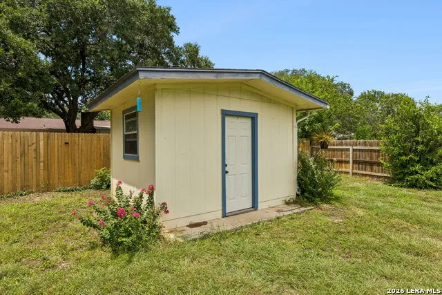 1640 WILLOW LN Seguin, TX 78155