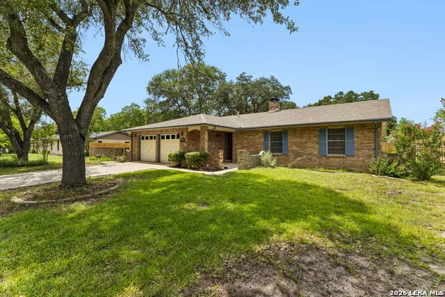 1640 WILLOW LN Seguin, TX 78155