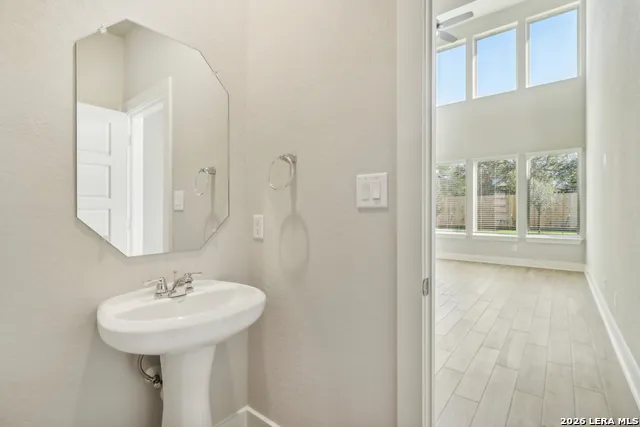 10511 Tiger Shark Avenue Boerne, TX 78006