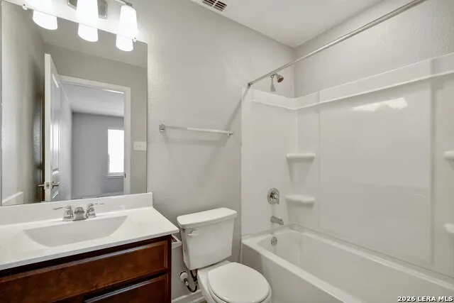 3736 Point Loma Converse, TX 78109