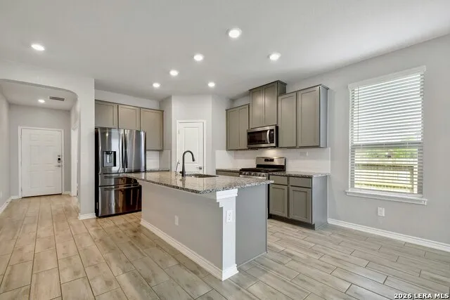 3736 Point Loma Converse, TX 78109
