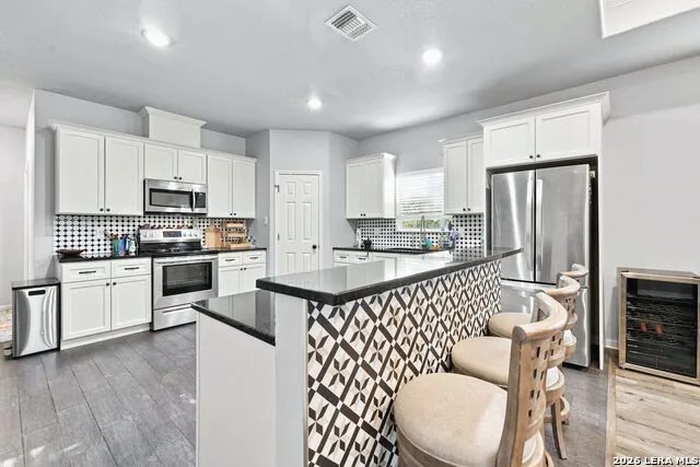 212 W Baylor San Antonio, TX 78204