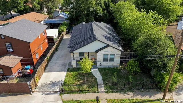 212 W Baylor San Antonio, TX 78204