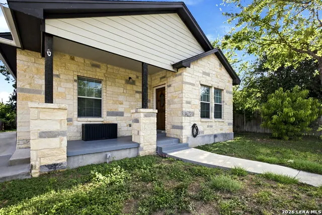 212 W Baylor San Antonio, TX 78204
