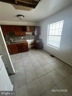 608 GREENBRIAR LANE Annapolis, MD 21401