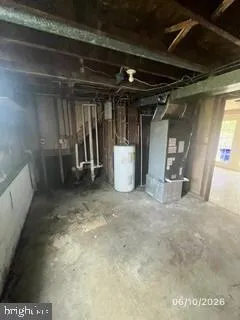 608 GREENBRIAR LANE Annapolis, MD 21401