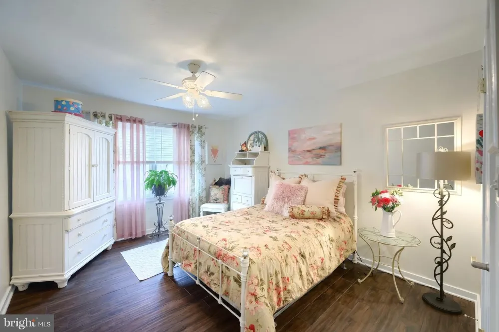 77 WESTVIEW MNR #77 York, PA 17408