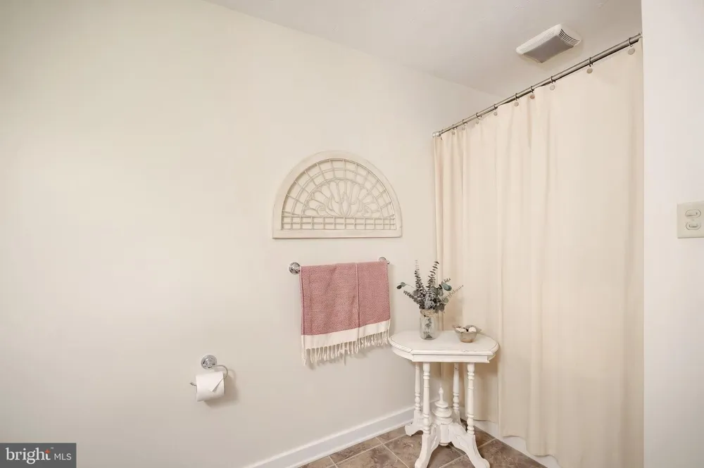 77 WESTVIEW MNR #77 York, PA 17408