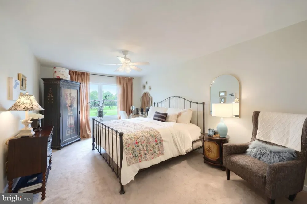 77 WESTVIEW MNR #77 York, PA 17408
