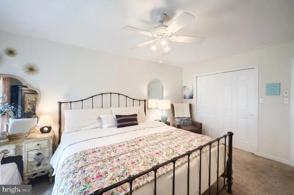 77 WESTVIEW MNR #77 York, PA 17408