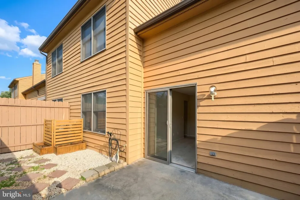 77 WESTVIEW MNR #77 York, PA 17408