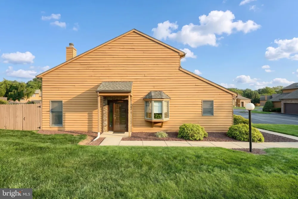 77 WESTVIEW MNR #77 York, PA 17408