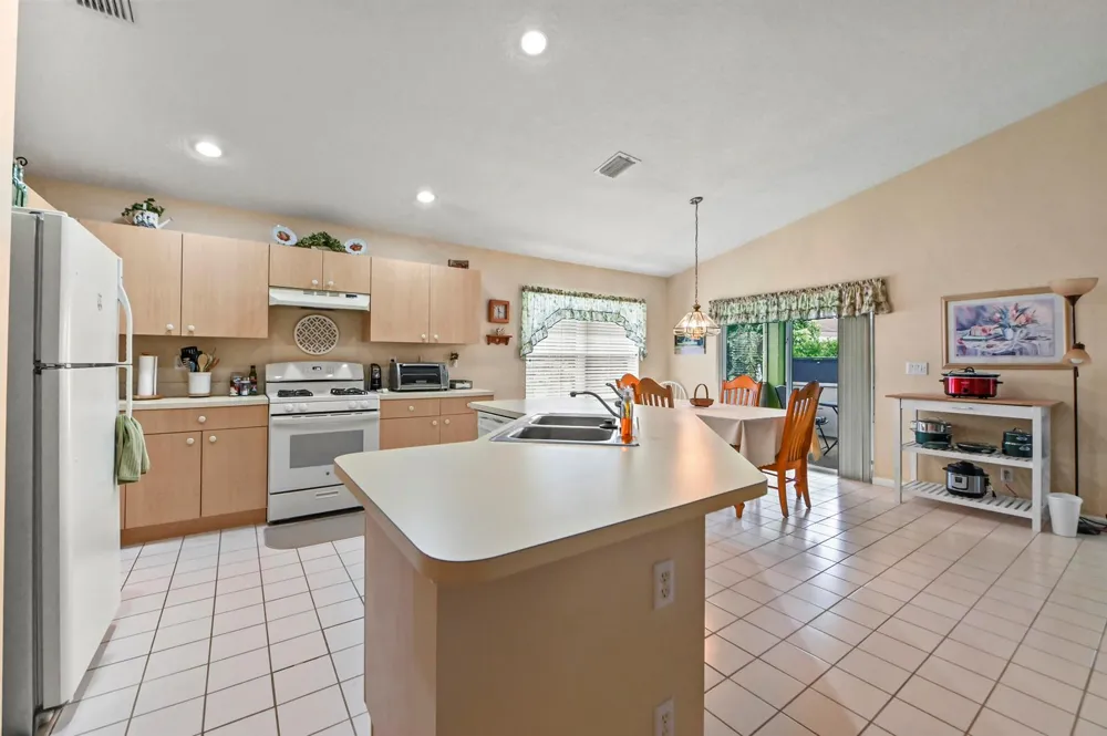 1324 Cape May Lane 