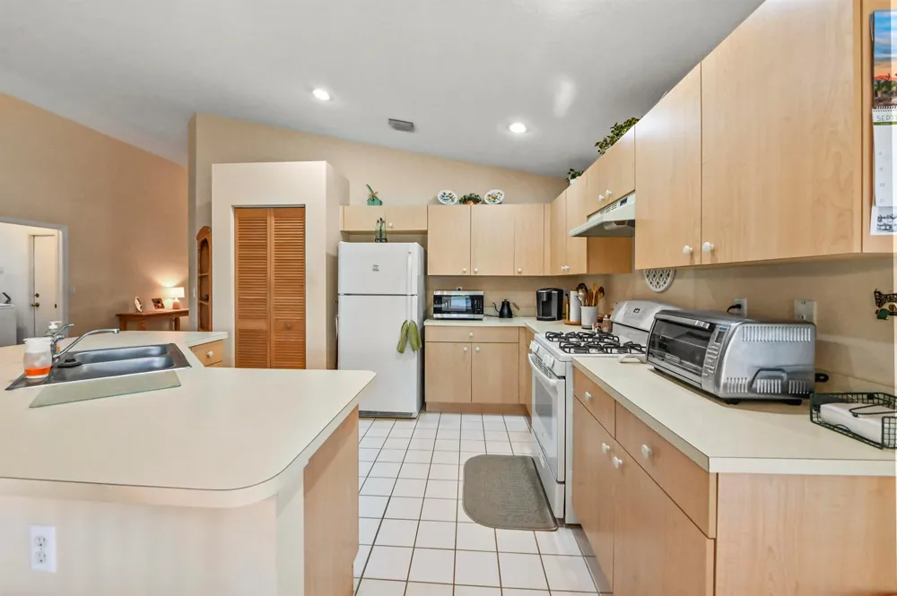 1324 Cape May Lane 