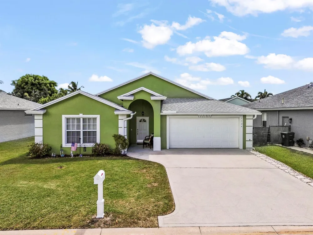 1324 Cape May Lane 