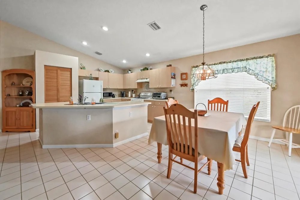 1324 Cape May Lane 